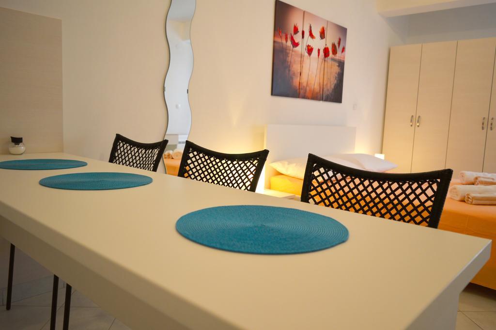 Permarinus Apartments Podstrana Rom bilde