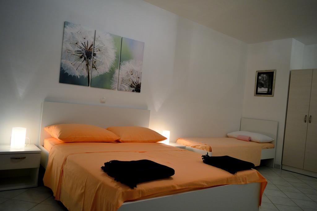 Permarinus Apartments Podstrana Rom bilde