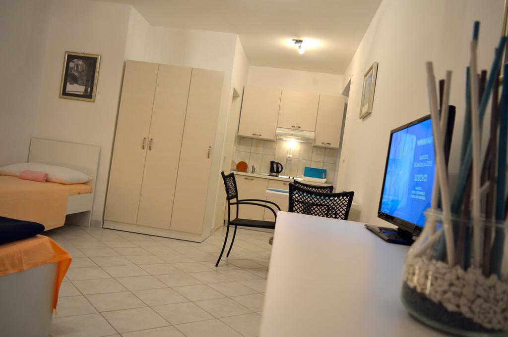 Permarinus Apartments Podstrana Rom bilde